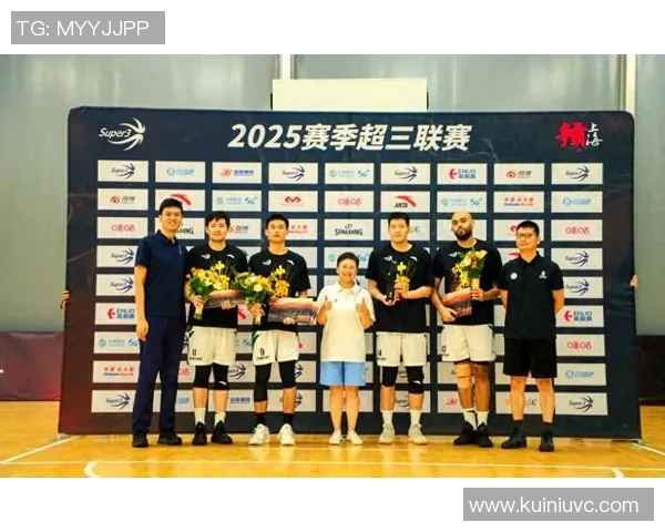 恭喜上海横沙誉民球俱乐部夺得武汉大区赛冠军，迈向全国顶尖！